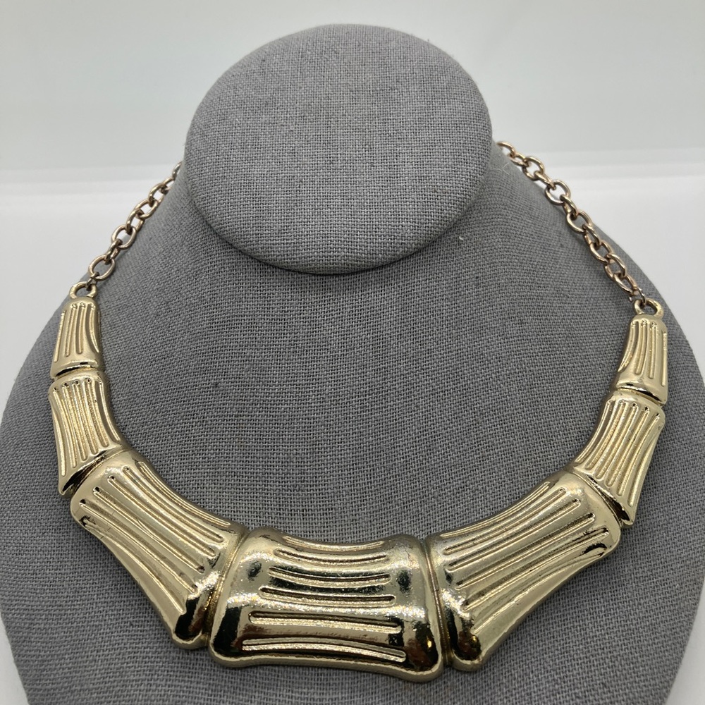MACY'S THALi SODI GOLD BAMBOO COLLAR.